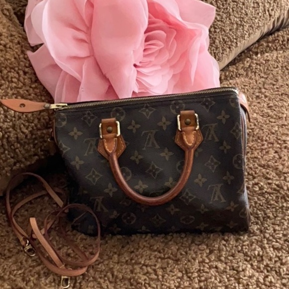 VINTAGE LOUIS VUTTON SPEEDY MONOGRAM CANVAS& LEATHER BAG W/SHOULDER STRAP - Picture 5 of 16